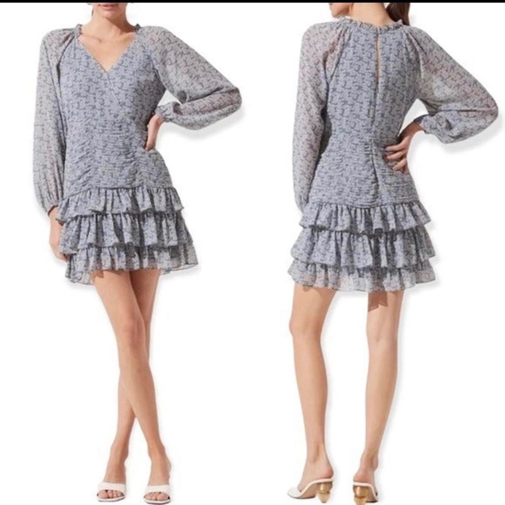 ASTR The Label Long Sleeve Tiered Ruffle Floral Dress